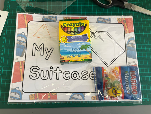 My suitcase holiday colouring pack